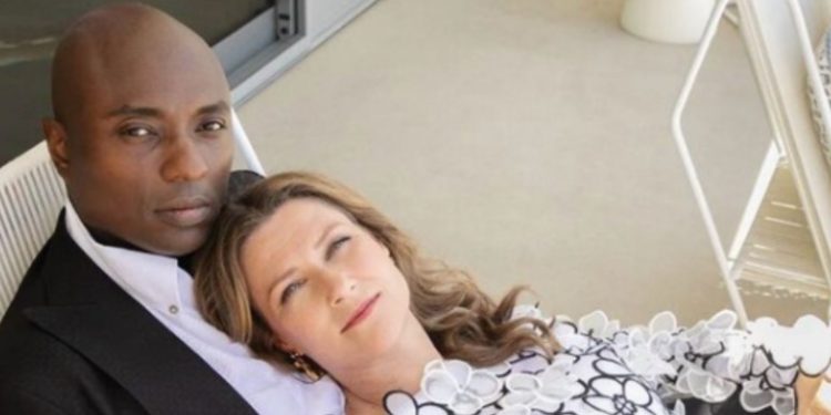 Alldaynews.gr Σάλος στη Νορβηγία: Η πριγκίπισσα Μάρθα μετακομίζει στις ΗΠΑ για τον σαμάνο εραστή της