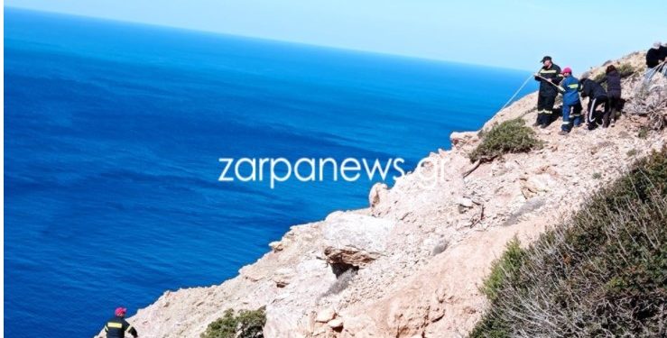 Τραγωδία στη Γαύδο: Νεκρή η 25χρονη επιβάτης του Ι.Χ. που έπεσε σε γκρεμό[photos]