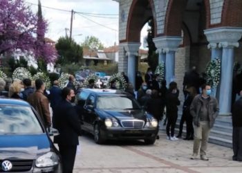 Θρήνος στην κηδεία του γιατρού Στέλιου Κούτσια-Τραγικός ο Θάνατός του[Φωτογραφίες]