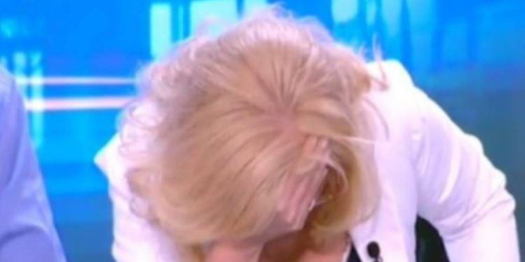 Δάκρυσαν και οι πέτρες: Η Νικολούλη βρήκε στον αέρα του «Τούνελ» γυναίκα που είχε εξαφανιστεί 10 χρόνια πριν (vids)