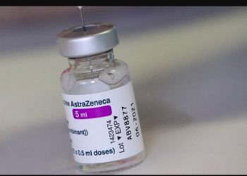 Αθηνά Λινού: Να μην χορηγηθεί το εμβόλιο της AstraZeneca στους 30άρηδες