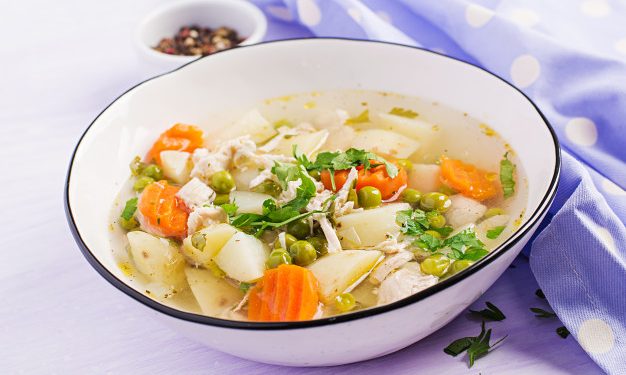 chicken-soup-κοτόσουπα