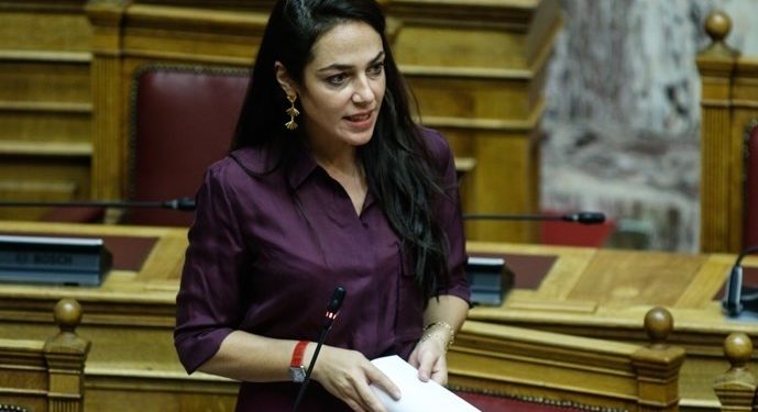 Alldaynews.gr Με AstraZeneca εμβολιάστηκε η Δόμνα Μιχαηλίδου