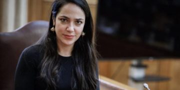 “Έφυγε νωρίς ο Φώτης”-Βαρύ πένθος για την Υφ. Εργασίας Δόμνα Μιχαηλίδου[photo]