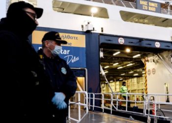 Σαρωτικοί έλεγχοι για μπλόκο στη μετακίνηση εκτός νομού – Παρασκευή οι ανακοινώσεις