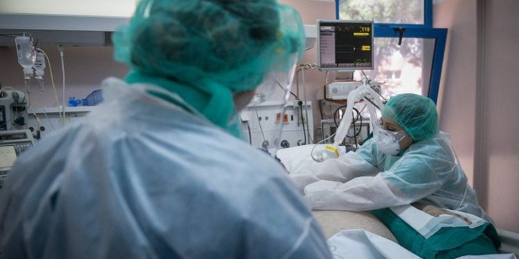 Alldaynews.gr Θρίλερ στον Ερυθρό Σταυρό: Το αποτύπωμα στον αναπνευστήρα «πρόδωσε» τον δολοφόνο