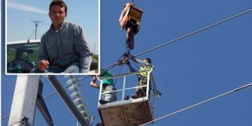 Νεκρός κρεμασμένος για 2 ώρες στην κολόνα της ΔΕΗ ο 45χρονος που χτυπήθηκε απο 20.000 volt! Θρήνος απο την οικογένειά του[photos]