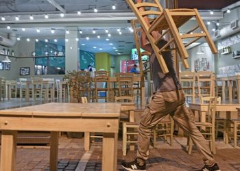 Ανοίγει Νωρίτερα η Εστίαση-Τραπέζια μόνο σε Εξωτερικούς χώρους