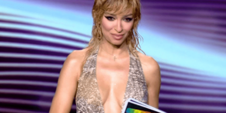 Alldaynews.gr House of fame: “Ζάλισε” η Ελένη Φουρέιρα με την καυτή της εμφάνιση (video)