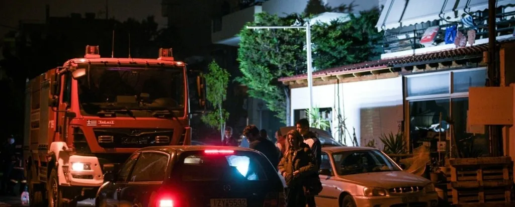 Συγκλονίζει ο πατέρας του 40χρονου που κάηκε στο σπίτι του – Είχε χάσει και την 25χρονη κόρη του από καρκίνο (Video)