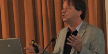 Alldaynews.gr Γραβάνης για AstraZeneca: Χάνουμε 70 ασθενείς κάθε μέρα και μιλάμε για τυχόν σπανιότατες παρενέργειες του εμβολίου;