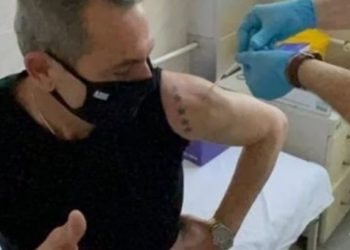 Πάνος Καμμένος: Εμβολιάστηκε στη Σερβία με το ρωσικό εμβόλιο