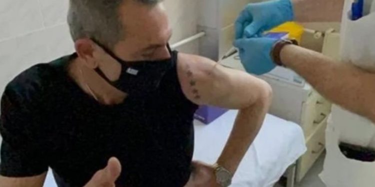 Πάνος Καμμένος: Εμβολιάστηκε στη Σερβία με το ρωσικό εμβόλιο