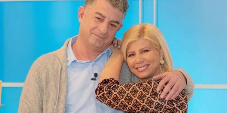 Alldaynews.gr Ζήνα Κουτσελίνη: Η νέα συγκινητική φωτογραφία με τον Γιώργο Καραϊβάζ να χορεύει ζεϊμπέκικο