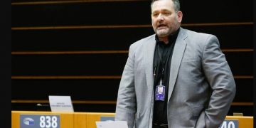 Alldaynews.gr ΕΚΤΑΚΤΟ: Συνελήφθη ο Ευρωβουλευτής Γιάννης Λαγός