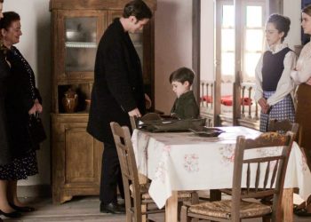 Άγριες Μέλισσες: Η άγρια συμπλοκή στη μέση του χωριού, η αποκάλυψη για τον Δούκα και η σύγκρουση