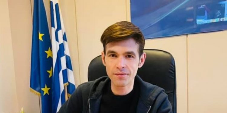 Alldaynews.gr Μένιος Φουρθιώτης : Σάλος με τις πλαστές δημοσιογραφικές ταυτότητες – Έτσι έπαιρνε διαπιστεύσεις στα υπουργεία