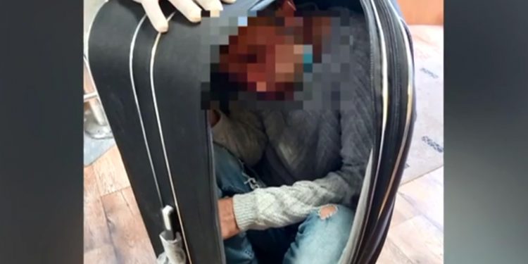 Κρύφτηκε σε βαλίτσα για να ταξιδέψει μέχρι τον Πειραιά (video)