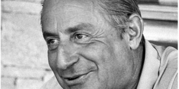 Σαν Σήμερα-1996:  Πέθανε χτυπημένος απο σπάνια ασθένεια ο Σταύρος Νιάρχος