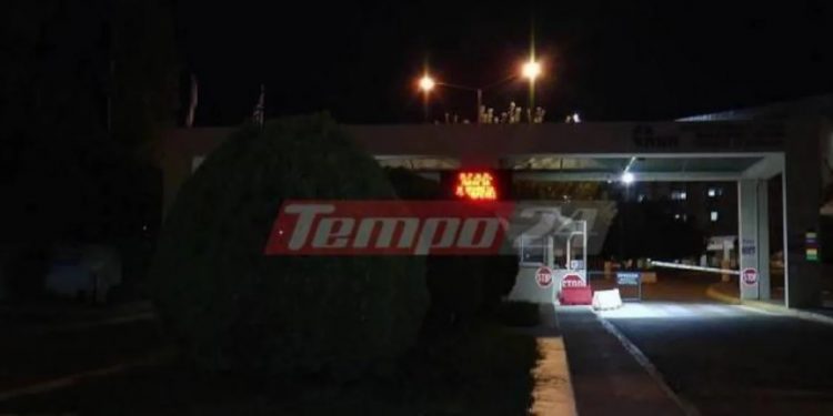 Alldaynews.gr Νέα Τραγωδία: Γυναίκα βούτηξε στο κενό από τον 3ο όροφο του Πανεπιστημιακού Νοσοκομείου στην Πάτρα (pics, video)