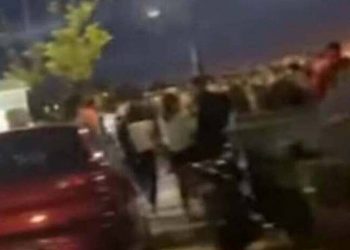 Πάτρα: Ποιο lockdown; Πανζουρλισμός με ποτά στο χέρι – Απίστευτες εικόνες