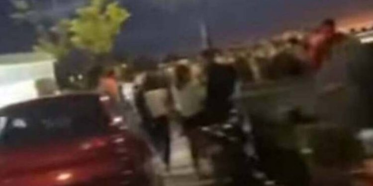 Alldaynews.gr Πάτρα: Ποιο lockdown; Πανζουρλισμός με ποτά στο χέρι – Απίστευτες εικόνες