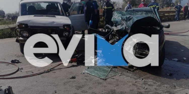 Alldaynews.gr Σοκαριστικό τροχαίο: Μωρό ανάμεσα στους τραυματίες μετωπικής – Η επικίνδυνη στροφή (pics)