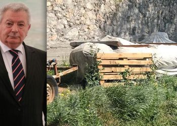 Πέταξαν σε οικόπεδο τη βάρκα του Σήφη Βαλυράκη και μαζί τα όποια αποδεικτικά στοιχεία