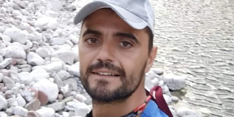 Alldaynews.gr Ανείπωτος θρήνος για τον ξαφνικό χαμό του 36χρονου Λοχαγού, πατέρα ενός 8χρονου παιδιού
