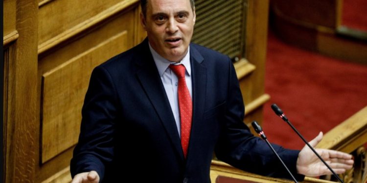 Alldaynews.gr Δύσκολες ώρες για τον Κυριάκο Βελόπουλο-Πέθανε Ξαφνικά ο πατέρας του