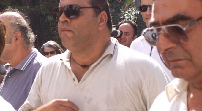 Alldaynews.gr Θρήνος: Πέθανε από κορονοϊό στα 33 του χρόνια ο γιος του Σουγκλάκου