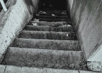 σκάλες υπόγειο skales ypogeio