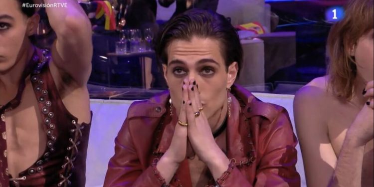 Eurovision: Χαμός! Κάμερα έπιασε τους Maneskin να κάνουν χρήση κοκαΐνης; (pics, video)