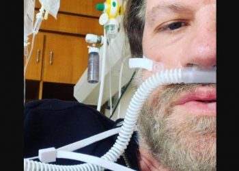 Κώστας Σπυρόπουλος: Σοκάρουν οι φωτογραφίες από τη μάχη του με τον κορονοϊό