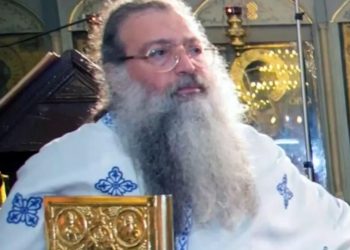 Alldaynews.gr Θεσσαλονίκη: Πέθανε απο κορονοϊό ο ιερέας που ήταν αρνητής του-Συνωστισμός στην κηδεία του