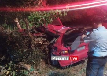 Τραγωδία τη Νύχτα: Νεκρά δύο 20χρονα παιδιά, παιδικοί φίλοι, σε τροχαίο[photos]