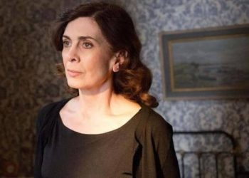 Άγριες μέλισσες spoiler: Σε ΑΜΟΚ η Μυρσίνη! Ετοιμάζεται να καταστρέψει τις Σταμίρη