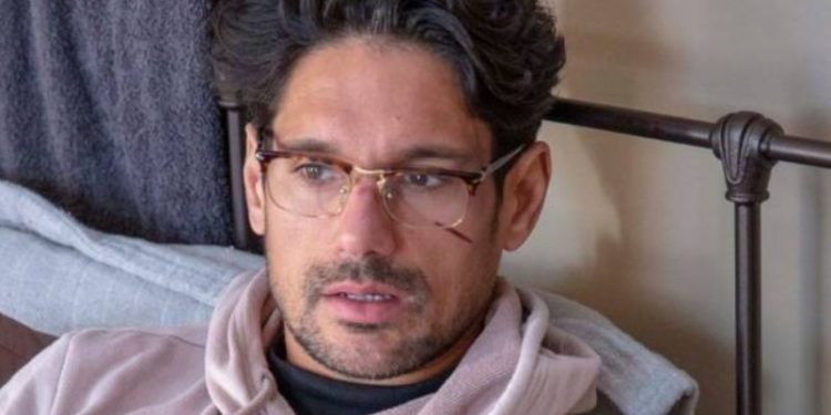 Alldaynews.gr Αγγελική: Ο Δημήτρης σκότωσε τον πατέρα της Αγγελικής και τον έθαψε στον κήπο