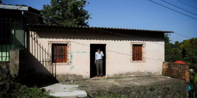 Ο Ψυχοπαθής Αστυνομικός: Βρέθηκαν 18 πτώματα και ακόμα ψάχνουν για περισσότερα