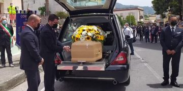 Alldaynews.gr Ανείπωτη τραγωδία: Που είναι η μαμά και ο μπαμπάς; Ρωτάει το 5χρονο αγοράκι που επέζησε απο το δυστύχημα