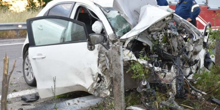 Τραγικό τροχαίο δυστύχημα-Νεκρός ο 49χρονος οδηγός[Φωτογραφίες]