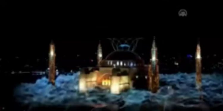 Σόου φωτορυθμικών έστησε ο Ερντογάν με την Αγία Σοφία – «Βροχή» προκλήσεων[video]