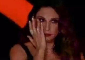 YFSF Τελικός: Ξέσπασε σε δάκρυα η Κατερίνα Παπουτσάκη με την ερμηνεία της[video]