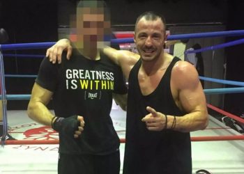 Alldaynews.gr Σοκαριστική αποκάλυψη απο τον αδερφό του 18χρονου που είχε σκοτώσει στο ρινκ ο Μπερδέσης