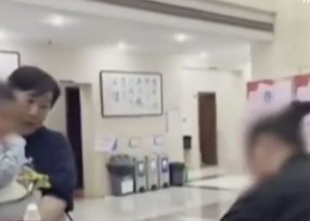 Απίστευτη είδηση: Πούλησε το ανήλικο παιδί του για να πάει… διακοπές με τη νέα του σύζυγο (vid)