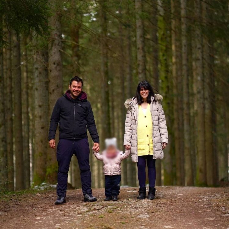 Απίστευτο σε πόσες χώρες έχει ταξιδέψει η 2χρονη κόρη του Ευτύχη