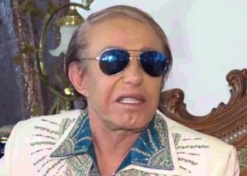 Γιάννης Φλωρινιώτης: “Μου πούλησαν οικόπεδα στην θάλασσα κι έψαχνα να τα βρω”