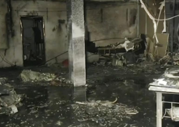 Ινδία: Κάηκαν ζωντανοί σε ΜΕΘ! – Εικόνες φρίκης σε νοσοκομείο (vid)