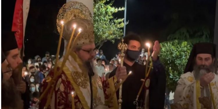 Alldaynews.gr Άστραψε και βρόντηξε ο Ιερώνυμος για «απρέπεια» με το Άγιο Φως