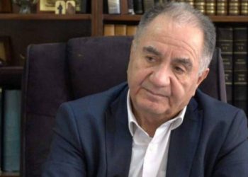 Δύσκολες ώρες για τον Θεόδωρο Κατσανέβα: Νοσηλεύεται με κορωνοϊό  διασωληνωμένος στο Σισμανόγλειο